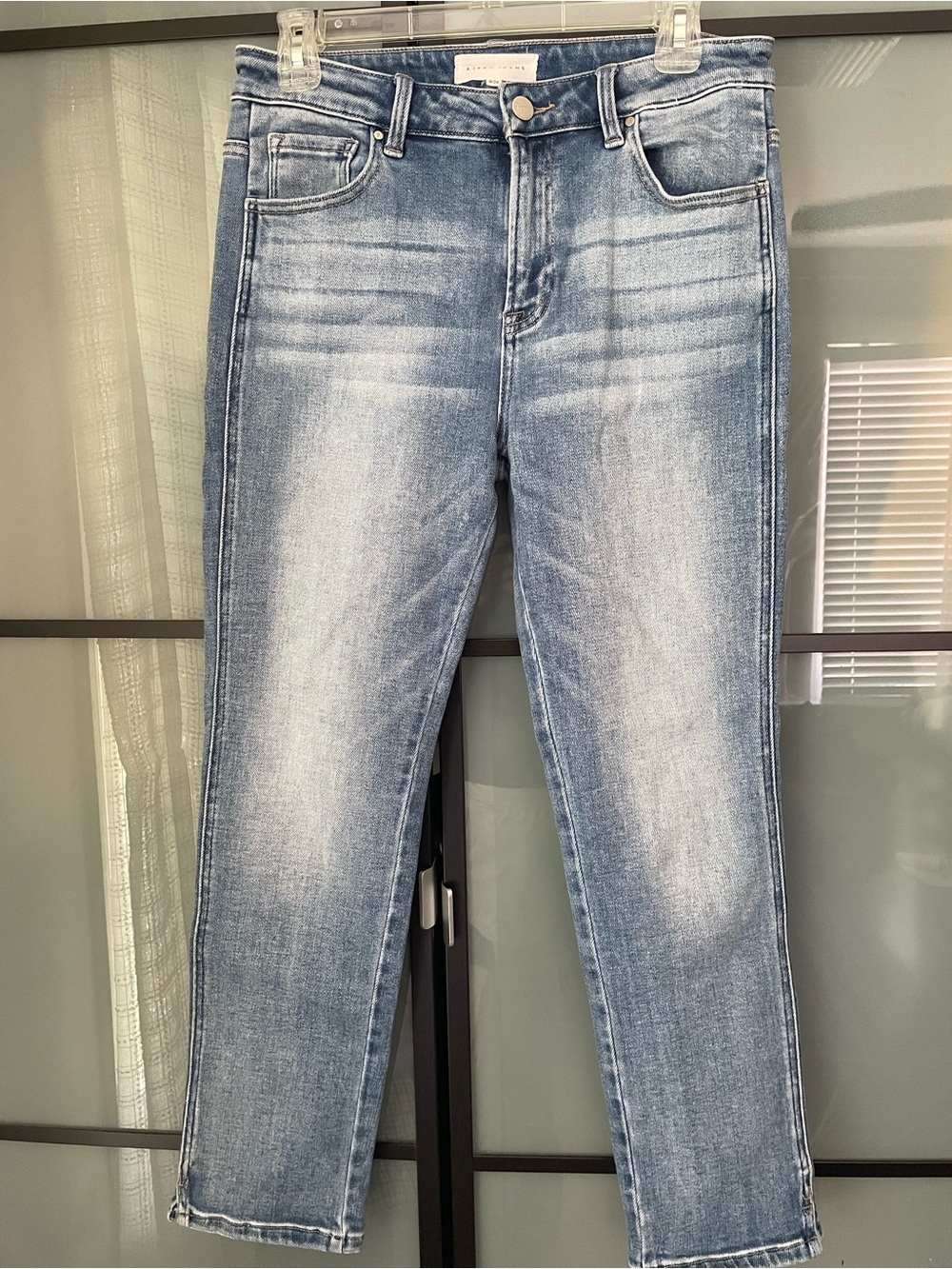 Light Blue Ankle Jeans - Women